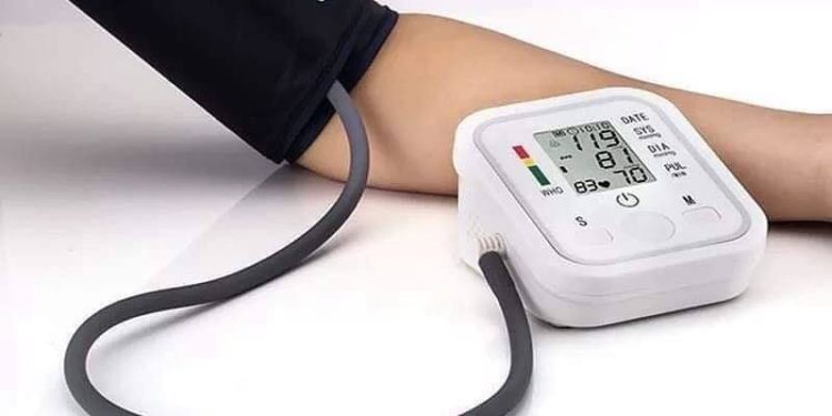 OBSH: Rreth 1.3 miliardë njerëz jetojnë me tension të lartë të gjakut