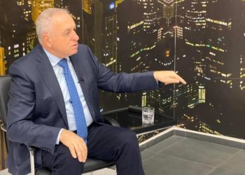 Tritan Shehu: Ju shqiptarë duhet të ulërijnë fort në këtë ditë, regjimi ju ka lënë rrugëve. Po vjen Jugosllavia e re