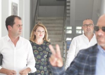 Porosia e Bashës për deputetët: Zbrisni në bazë flisni me njerëzit, rritja e çmimeve është skandaloze