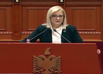Lindita Nikolla merr vendimin e parë, nesër mblidhet Kuvendi