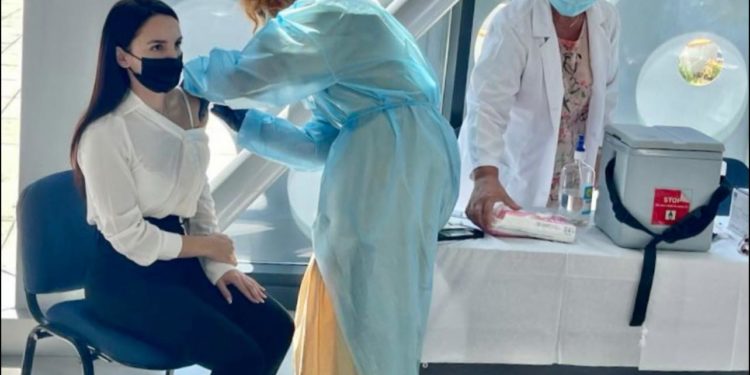 Rama rikujton studentët dhe pedagogët: Pa vaksinë nuk hyni në auditor