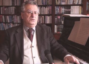 Pa ujë dhe pa drita në Ksamil, persekutimi i kompozitorit Limoz Dizdari në qendrën e artit “DEA”. Vajzat i shkruajnë Ramës: Faleminderit zoti Kryeministër për indiferencën