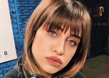 Prezantuesja në dilemë: Këtu po ikin të gjithë të rinjtë, s’di ça të bëj, të iki dhe unë nga Shqipëria a jo?