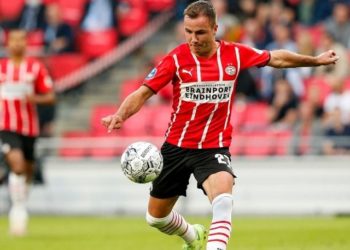 PSV nuk heq dorë nga heroi i “Brazil 2014”, rinovon me dy vite