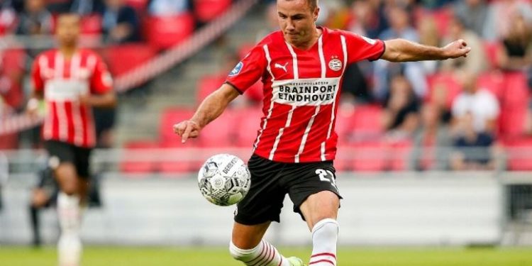 PSV nuk heq dorë nga heroi i “Brazil 2014”, rinovon me dy vite