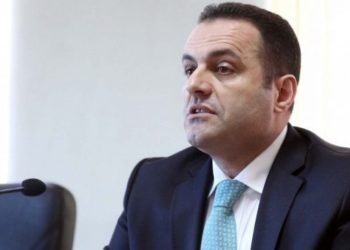 Policia nuk e gjeti në banesë, shpallet zyrtarisht në kërkim ish-prokurori i përgjithshëm Adriatik Llalla