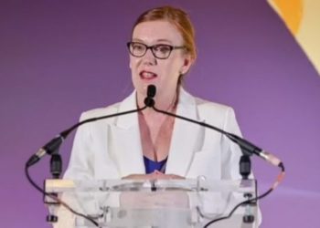 ​Krijuesja e vaksinës së AstraZeneca: Koronavirusi do të kthehet në një ftohje të zakonshme