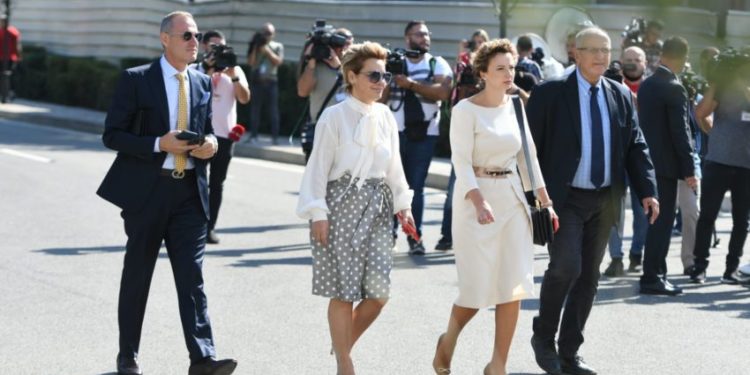 LSI në mes të katër rrugëve