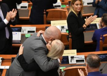 79 vota pro, Lindita Nikolla zgjidhet kryetare e Kuvendit të Shqipërisë