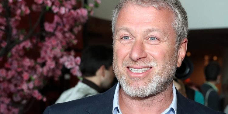 Mes Juventus dhe së ardhmes, Chelsea po punon për tre firma me peshë