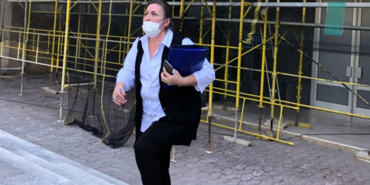 “Edhe tek rrobat e përdorura marr faturë”/ Gjyqtarja jep sqarime për pasurinë: Për të ndërtuar shtëpinë kam marrë para borxh