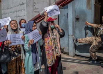 Talebanët akuzohen për shkatërrimin e të drejtave të njeriut në Afganistan