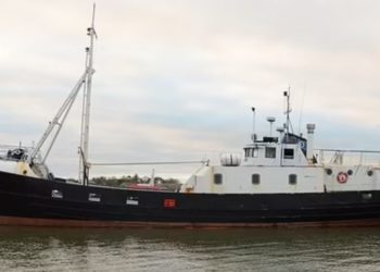 Nis proci gjyqësor për 69 shqiptarët që kaluan drejt Britanisë me varkë peshkimi