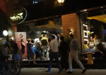 Blogeri italian tregon gjërat më qesharake që ka parë në Shqipëri (VIDEO)