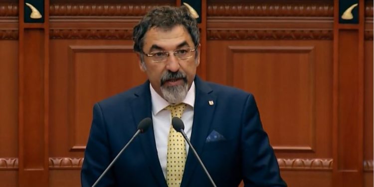 Shqipëria në “Big Brother”, Çuçi: Kamera sigurie në çdo kryqëzim