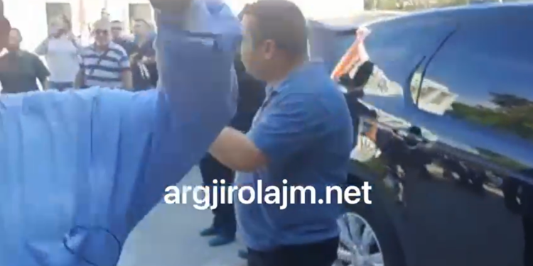 “Mos bëfsh pikën e hajrit”, momenti kur mbështetësit e Berishës i dalin para Lulzim Bashës (VIDEO)
