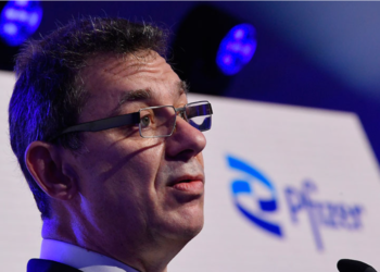 “Pfizer” dhe “Moderna”: Ky, viti i fundit i pandemisë, COVID-19 do të kthehet në grip