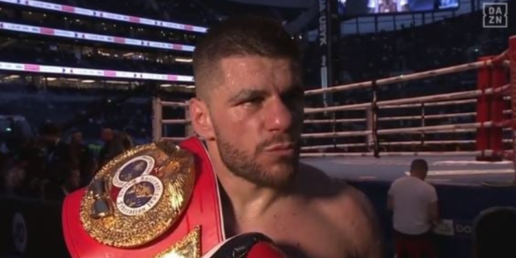 “Unë kam sakrifikuar shumë për këtë sport. Tani do të bëhem baba dhe do të bëjë gjithçka për familjen time”, flet Florian Marku pas shpalljes kampion bote (VIDEO)