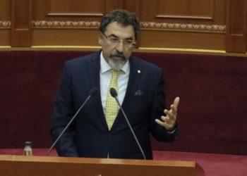 Nga kamerat e sigurisë në çdo kryqëzim, te kontrolli me dronë inteligjentë dhe aksesi i policisë te llogaritë bankare, Çuçi prezanton Programin për Sigurinë