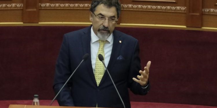 Nga kamerat e sigurisë në çdo kryqëzim, te kontrolli me dronë inteligjentë dhe aksesi i policisë te llogaritë bankare, Çuçi prezanton Programin për Sigurinë