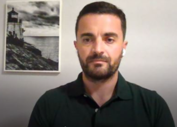 Kur duhet të merret doza e tretë? Eksperti shkencor: Pse njerëzit hezitojnë ta bëjnë vaksinën