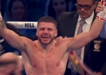 EMOCIONUESE/ Ky është momenti kur Florian Marku shpallet kampion bote (VIDEO)