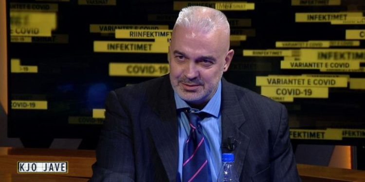 Mjeku pneumolog, Jorgo: Duhet të vaksinohemi