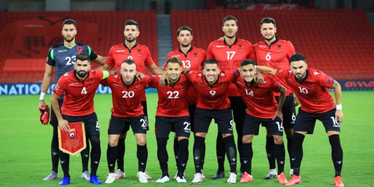 Formacionet zyrtare Shqipëri-Hungari: Debuton Nedim Bajrami, titullarë dhe Uzuni me Balaj