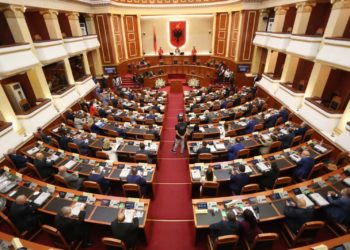 Kush janë deputetët zëvendësues që futen në Kuvend (Emrat)