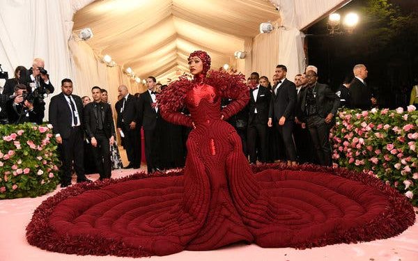 Met Gala 2021: Gjithçka që duhet të dini për natën më të madhe të modës