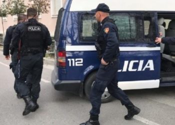 Kryente manovra të rrezikshme në rrugë, arrestohet 44-vjeçari në Gjirokastër