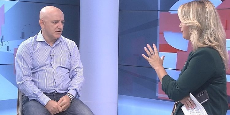 Roland Bejko: PD rrezikon të ndahet në dysh, Basha ka vetëm dy rrugë, ose të përjashtojë Berishën ose të japë dorëheqjen