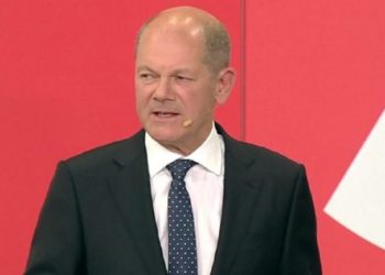 Partia Social Demokrate në Gjermani fiton ngushtë kundër partisë së Merkel