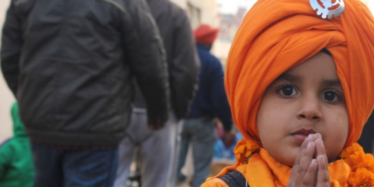 Nëse ka vetëm një Zot, pse ekzistojnë kaq shumë fe?