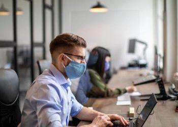 SHBA/ 2.1 milionë amerikanë rrezikojnë të humbasin rrogat