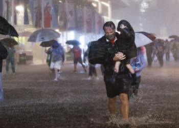 Përmbytjet në SHBA, humbin jetën 9 persona