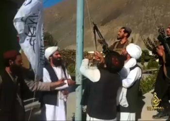Thyhet dhe pengesa e fundit, talebanët ngrenë flamurin në Panjshir