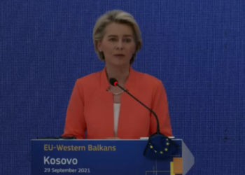 Ursula von der Leyen për situatën mes Kosovës dhe Serbisë: Të vazhdohet me dialogun