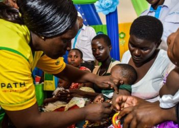 OBSH rekomandon vaksinën e parë kundër malarias