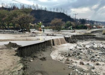 Përmbyten mbi 200 banesa në Greqi, evakuohen banorët
