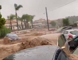 Moti i keq në Sicili, shënohet një viktimë ndërsa disa persona raportohen të humbur (VIDEO)