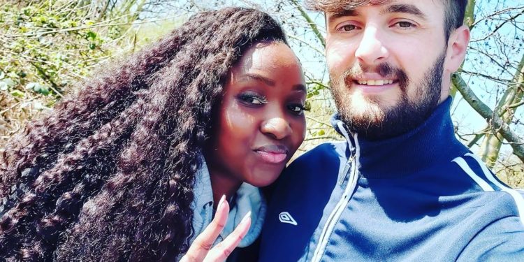 E shtuna e zezë në Tiranë/ Këta janë dy të rinjtë që humbën jetën. Djali qëlloi me thikë të dashurën dhe pastaj u hodh nga kati i tetë (FOTO)