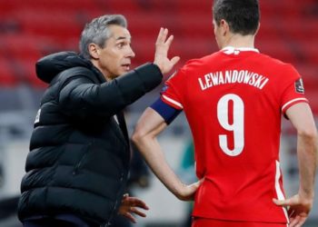 Trajneri i Polonisë paralajmëron kuqezinjtë: Jemi rritur shumë, ndeshja nesër vlen gjithçka