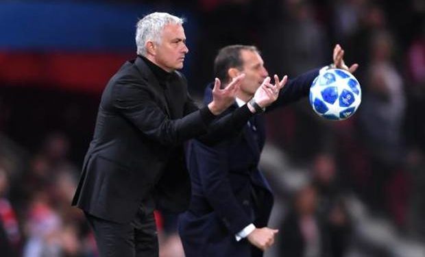 Dueli Mou-Allegri, të ngjashëm në fushë, të kundërt jashtë