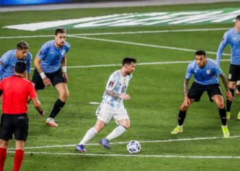 Messi: Gjithmonë e njëjta gjë me këtë arbitër, sikur e bën qëlllimisht