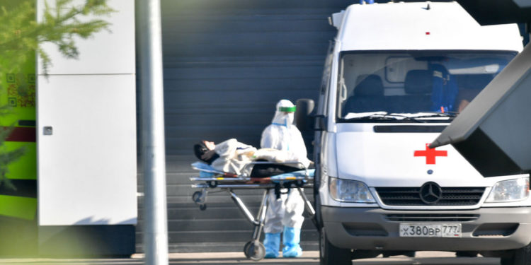 Rekord i zi në Rusi, 936 të jetë të humbura nga Covid