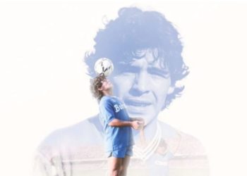 Napoli homazh për Maradonën: Sot lindi më i madhi