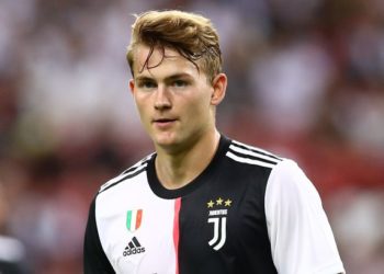 Rrëfehet De Ligt: Vjehrri më jep leksione futbolli, prindërit kanë luajtur tenis. Ja ndeshja ime më e mirë
