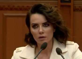 Grida Duma për Edi Ramën: Në vendin tim, në vendin tënd, një i çmendur një vend e çmend