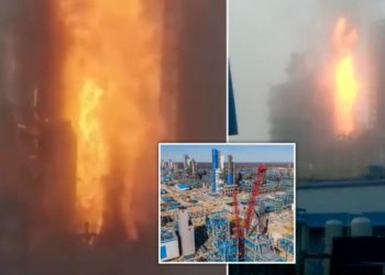 Shpërthim i fuqishëm në një rafineri gazi në Rusi